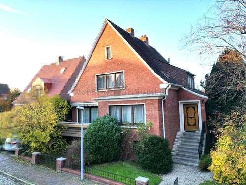 Foto - Haus zum Kaufen in Emden Wolthusen 239.000,00 € 159 m²