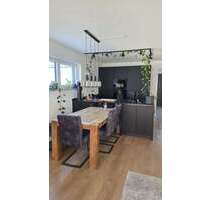 Haus zum Mieten in Rosenheim 1.990,00 € 131 m²