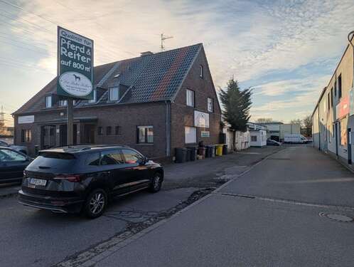 Foto - Haus zum Kaufen in Frechen 660.000,00 € 220 m²