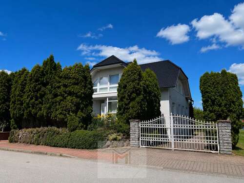 Foto - Haus zum Kaufen in Buchholz 629.000,00 € 360 m²