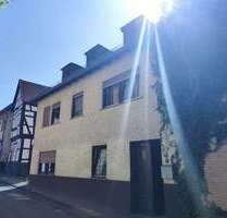 Haus zum Kaufen in Stromberg 160.000,00 € 149 m²