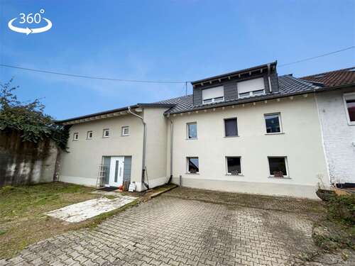 Foto - Haus zum Kaufen in Mettlach Orscholz 299.000,00 € 263 m²