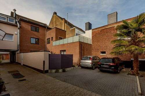 Foto - Haus zum Kaufen in Neuss 1.850.000,00 € 705 m²
