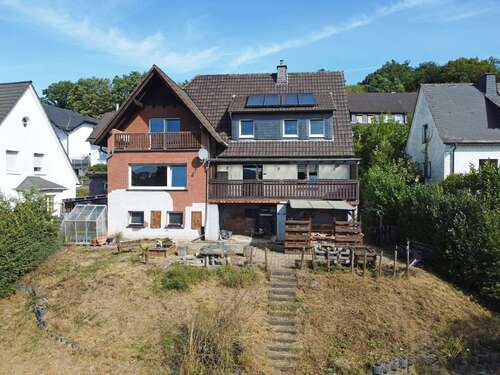 Foto - Haus zum Kaufen in Sundern (Sauerland) 220.000,00 € 195 m²