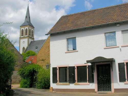 Foto - Haus zum Kaufen in Langenlonsheim 496.000,00 € 225 m²