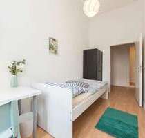 WG-Zimmer in Berlin 680,00 € 8 m²