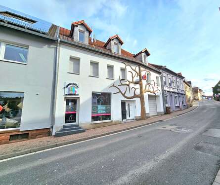 Foto - Haus zum Kaufen in Weilerbach 430.000,00 € 200 m²