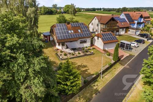 Foto - Haus zum Kaufen in Krummennaab 379.000,00 € 133 m²