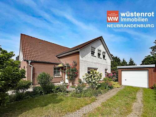 Foto - Haus zum Kaufen in Neubrandenburg 315.000,00 € 158 m²