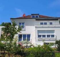 Haus zum Mieten in Stuttgart 4.680,00 € 229 m²