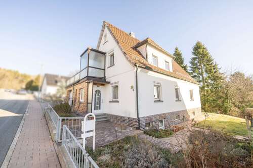 Foto - Haus zum Kaufen in Ebersdorf bei Coburg 245.000,00 € 186 m²