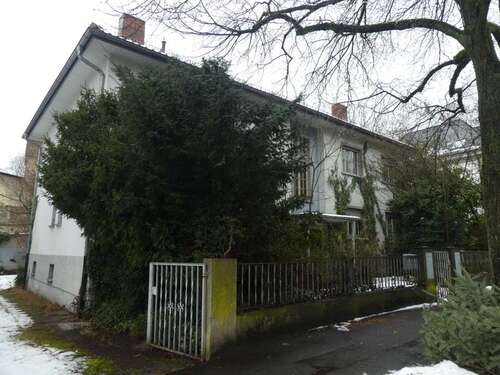 Foto - Haus zum Kaufen in Oberursel 1.600.000,00 € 320 m²