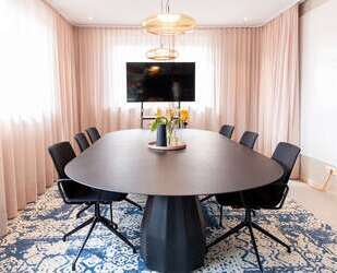 Büro in Rosenheim 2.685,00 € 244 m²
