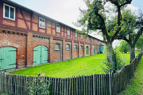 Foto - Haus zum Kaufen in Groß Wüstenfelde 685.000,00 € 600 m²