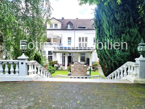 Foto - Haus zum Kaufen in Mönchengladbach 1.299.000,00 € 700 m²