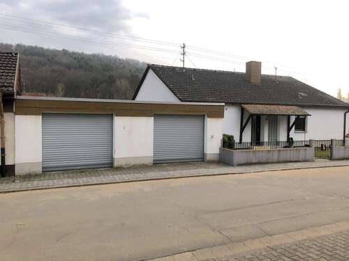 Foto - Haus zum Kaufen in Niederkirchen 275.000,00 € 197.6 m²