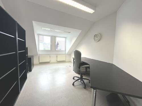 Foto - Büro in Mannheim-Wallstadt 280,00 € 16 m²
