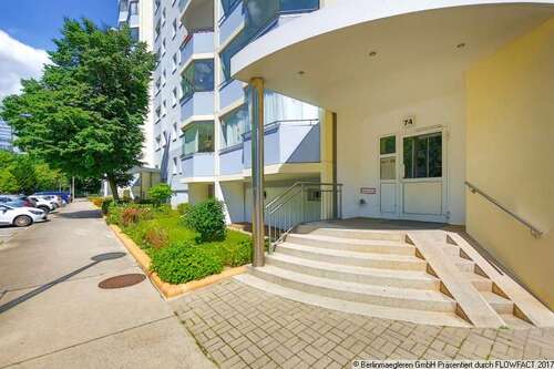 Foto - Wohnung zum Kaufen in Berlin, Hohenschönhausen 99.000,00 € 32.46 m²