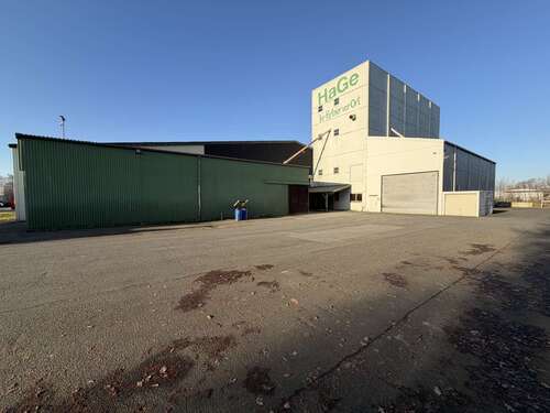 Foto - Halle in Uetersen 5.300,00 € 1519 m²