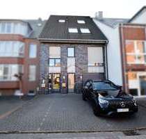 Haus zum Kaufen in Grevenbroich 896.500,00 € 240 m²