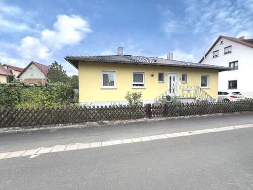 Foto - Haus zum Kaufen in Hirschaid 395.000,00 € 111 m²
