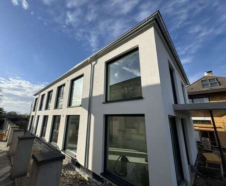 Foto - Haus zum Kaufen in Kenzingen-Hecklingen 745.000,00 € 153 m²