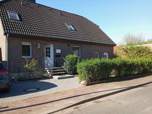 Foto - Haus zum Mieten in Garbsen 1.500,00 € 140 m²