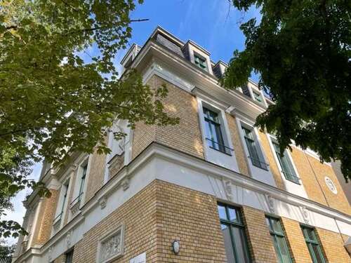 Foto - Wohnung zum Mieten in Halle 980,00 € 127 m²