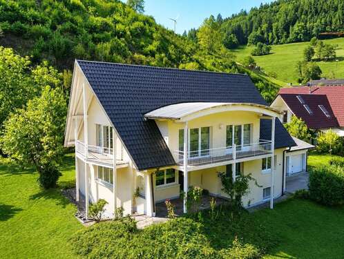 Foto - Haus zum Kaufen in Wolfach 698.000,00 € 197 m²