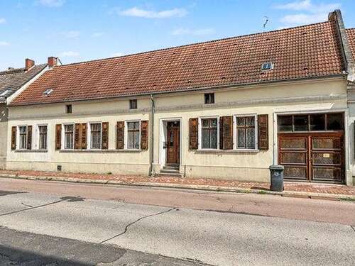 Foto - Haus zum Kaufen in Oranienbaum 110.000,00 € 121 m²
