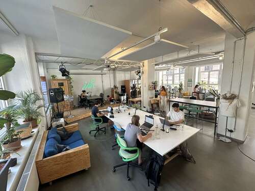 Foto - Büro in Berlin 330,00 € 4 m² - 330,00&nbsp;EUR Kaltmiete, ca.&nbsp; 4,00&nbsp;m&sup2;