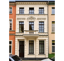 Haus zum Kaufen in Krefeld 439.000,00 € 245 m²