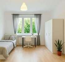 WG-Zimmer in Berlin 700,00 € 12 m²