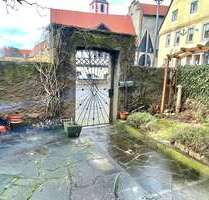 Haus zum Mieten in Frickenhausen 1.200,00 € 150 m²