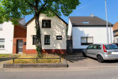 Foto - Haus zum Kaufen in Köln Godorf 385.000,00 € 102 m²