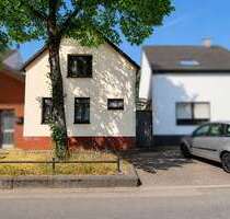 Haus zum Kaufen in Köln Godorf 385.000,00 € 102 m² - Köln / Godorf