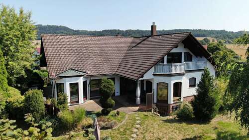 Foto - Haus zum Kaufen in Felsberg 449.000,00 € 213 m²