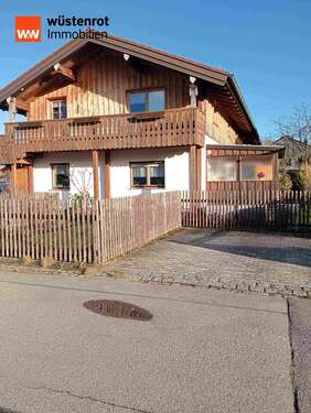 Foto - Haus zum Kaufen in Oberhaching 1.050.000,00 € 286 m²