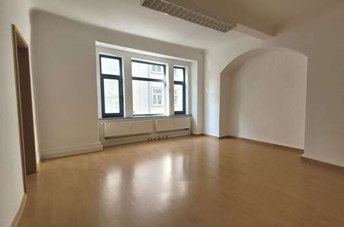 Foto - Büro in Gotha 379,00 € 82 m² - 379,00&nbsp;EUR Kaltmiete, ca.&nbsp; 82,00&nbsp;m&sup2;