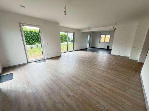 Foto - Haus zum Kaufen in Wiedemar OT Zwochau 539.000,00 € 155 m²