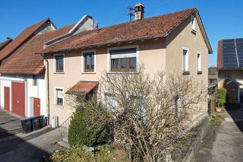 Foto - Haus zum Kaufen in Gammertingen-Kettenacker 178.000,00 € 152.7 m²