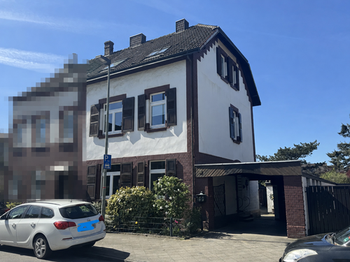 Foto - Haus zum Kaufen in Meerbusch 850.000,00 € 250 m²