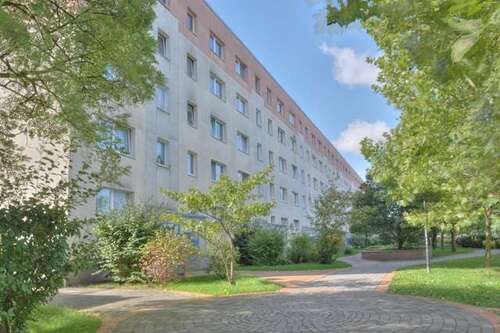 Foto - Wohnung zum Mieten in Halle 533,00 € 67.19 m²