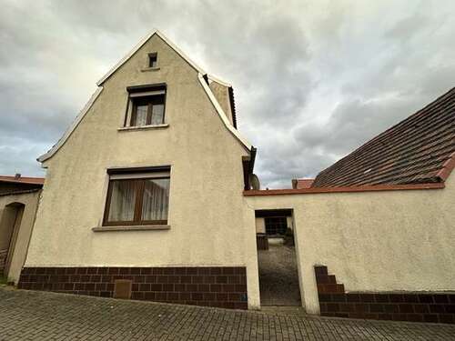 Foto - Haus zum Kaufen in Bernburg 77.800,00 € 80 m²