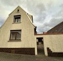 Haus zum Kaufen in Bernburg 77.800,00 € 80 m²