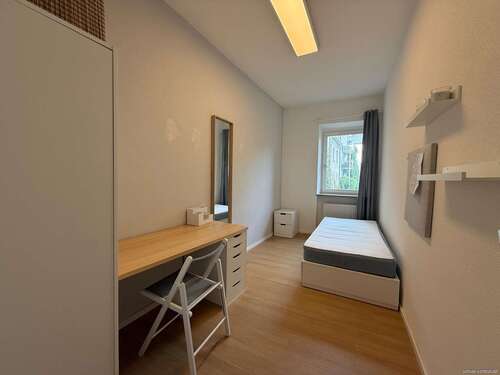 Foto - Wohnung zum Mieten in München 730,00 € 11.49 m²
