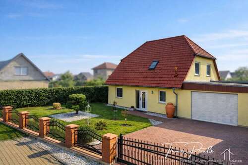 Foto - Haus zum Kaufen in Erxleben 299.000,00 € 142.28 m²