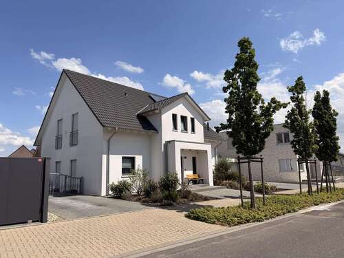 Foto - Haus zum Kaufen in Grevenbroich 979.000,00 € 182.5 m²