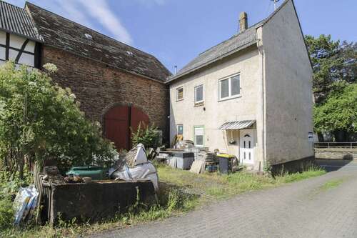 Foto - Haus zum Kaufen in Niederwallmenach 120.000,00 € 110.18 m²