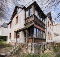 Haus zum Kaufen in Frankfurt am Main 1.200.000,00 € 242 m²